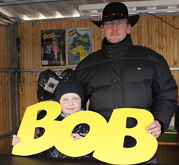 In einigen Ständen warben Plakate für die Aktion BOB, wie links im Stand des Organisationsteams